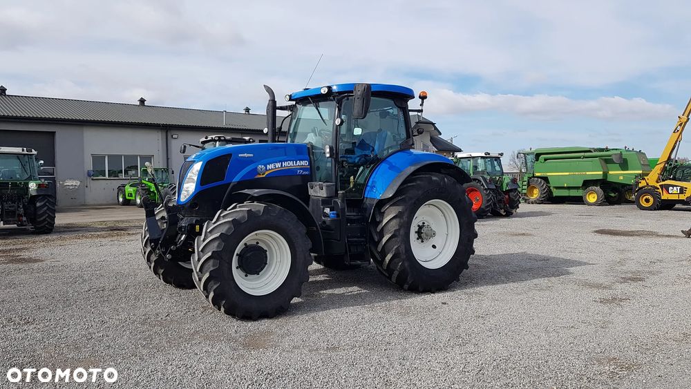 New Holland T7.200 AC 2013R - 6