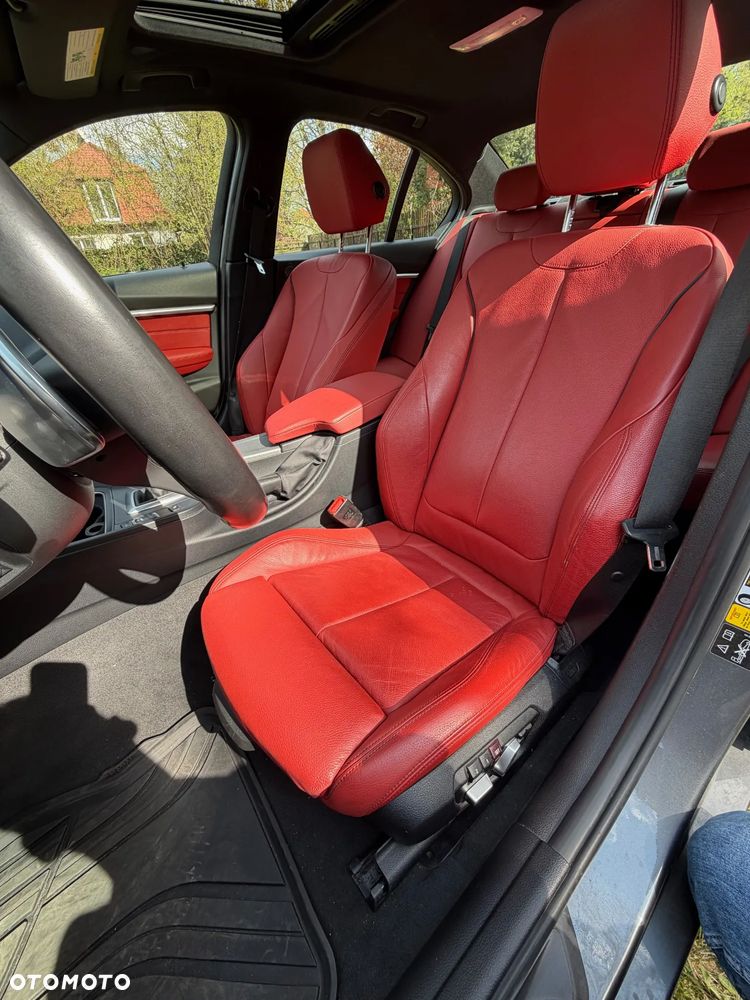 BMW Seria 3 340i xDrive Edition M Sport Shadow - 21