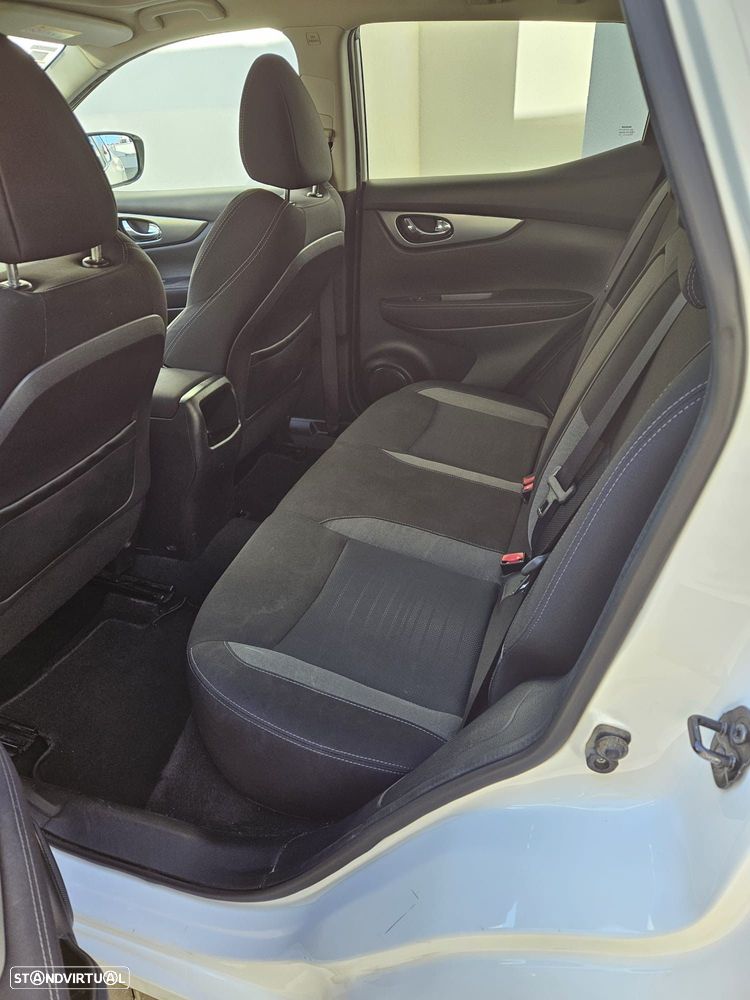 Nissan Qashqai 1.5 dCi N-Connecta - 7