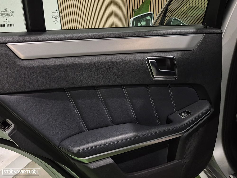 Mercedes-Benz E 300 Bluetec Hybrid Avantgarde - 23