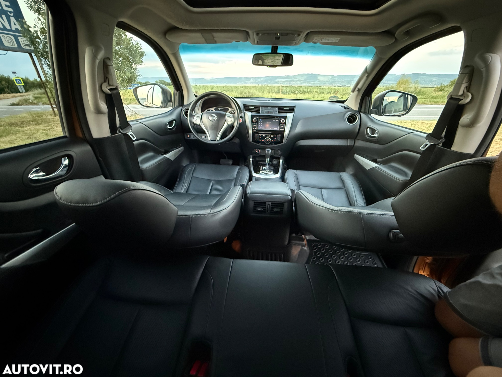 Nissan Navara DC 4x4 Autm. N-Connecta - 9