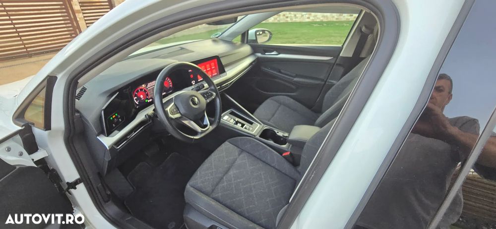 Volkswagen Golf 2.0 TDI SCR DSG Life - 28