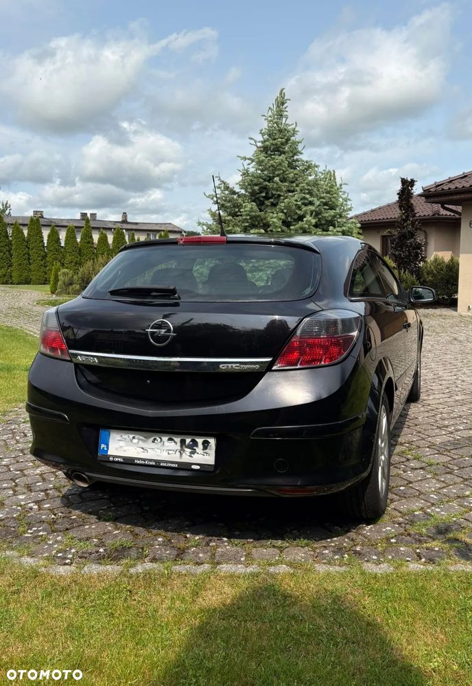 Opel Astra GTC 2.0 Turbo Cosmo - 5