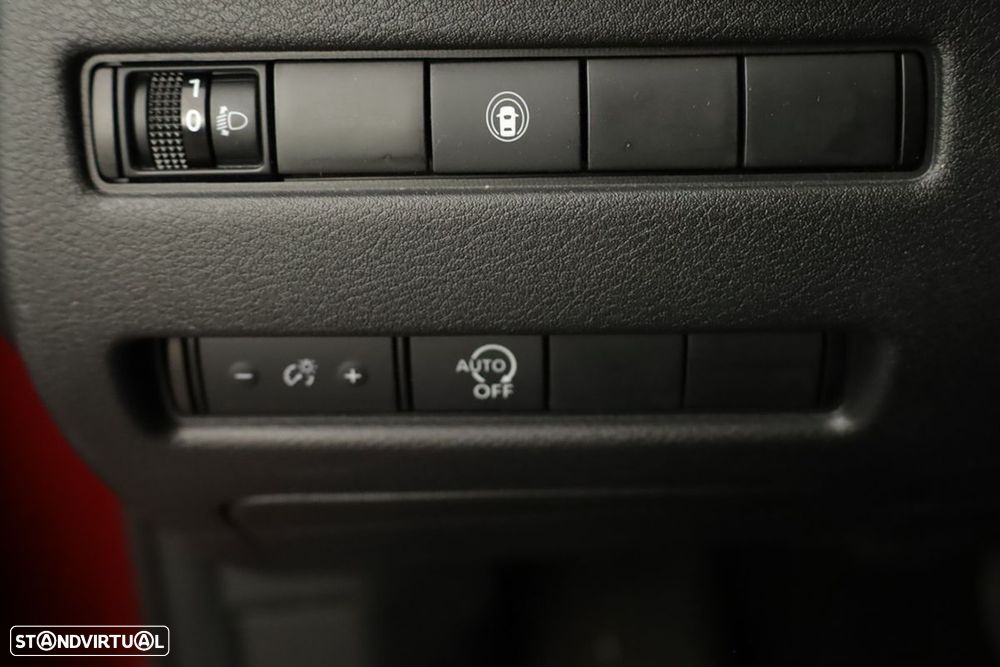 Nissan X-Trail 1.5 VC T N-Connecta 7L - 19