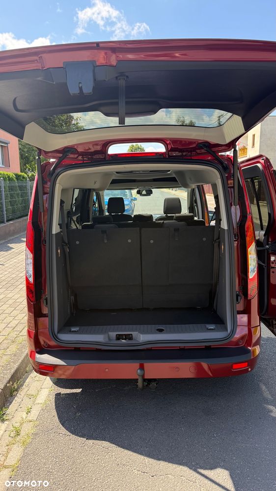 Ford Tourneo Connect Grand - 12