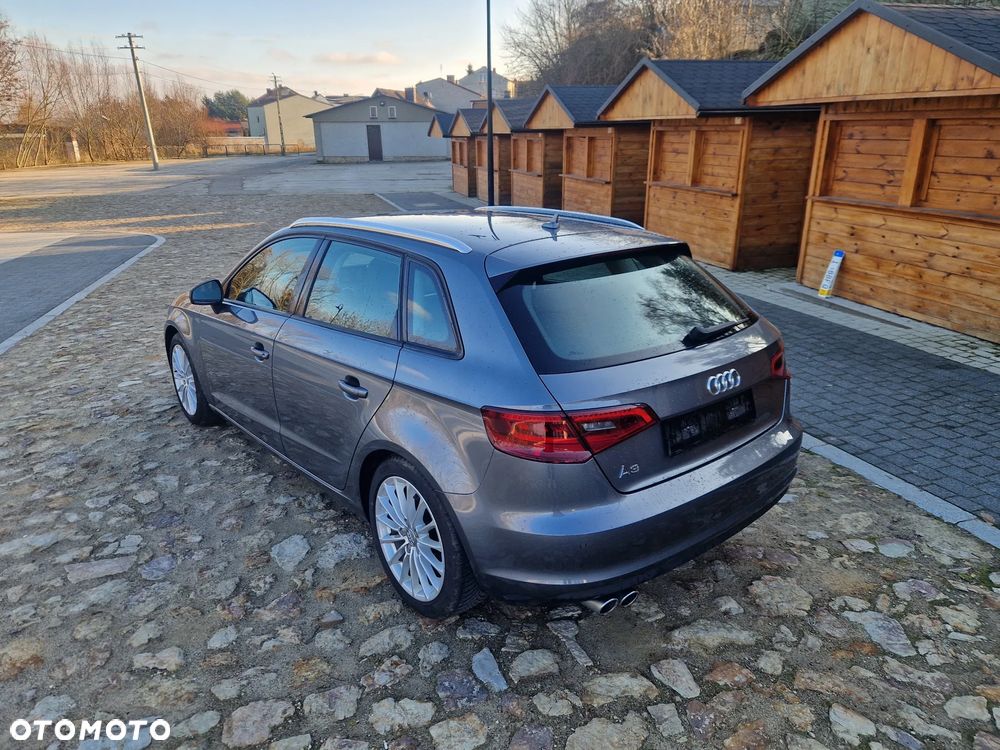 Audi A3 Sportback 2.0 TDI Ambition - 11