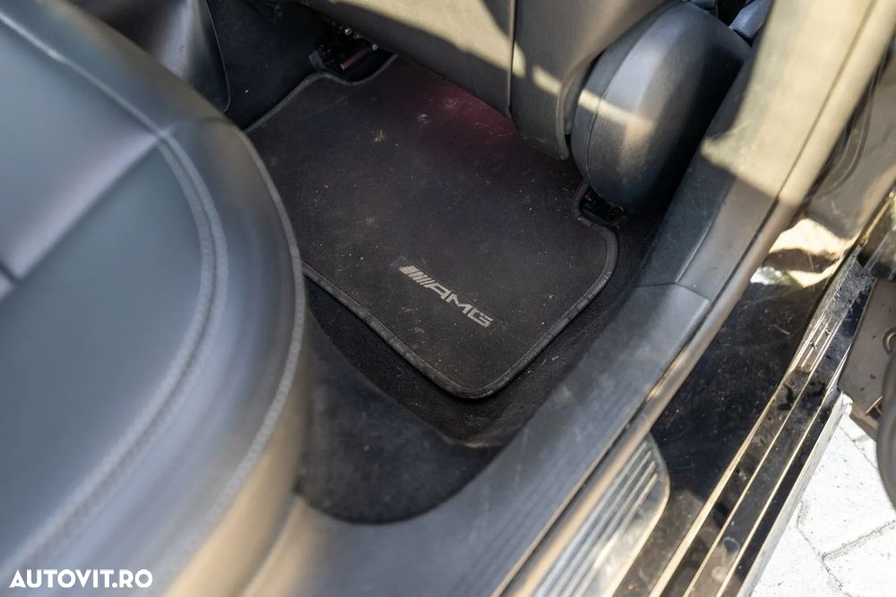 Mercedes-Benz E 220 d T 9G-TRONIC AMG Line - 22