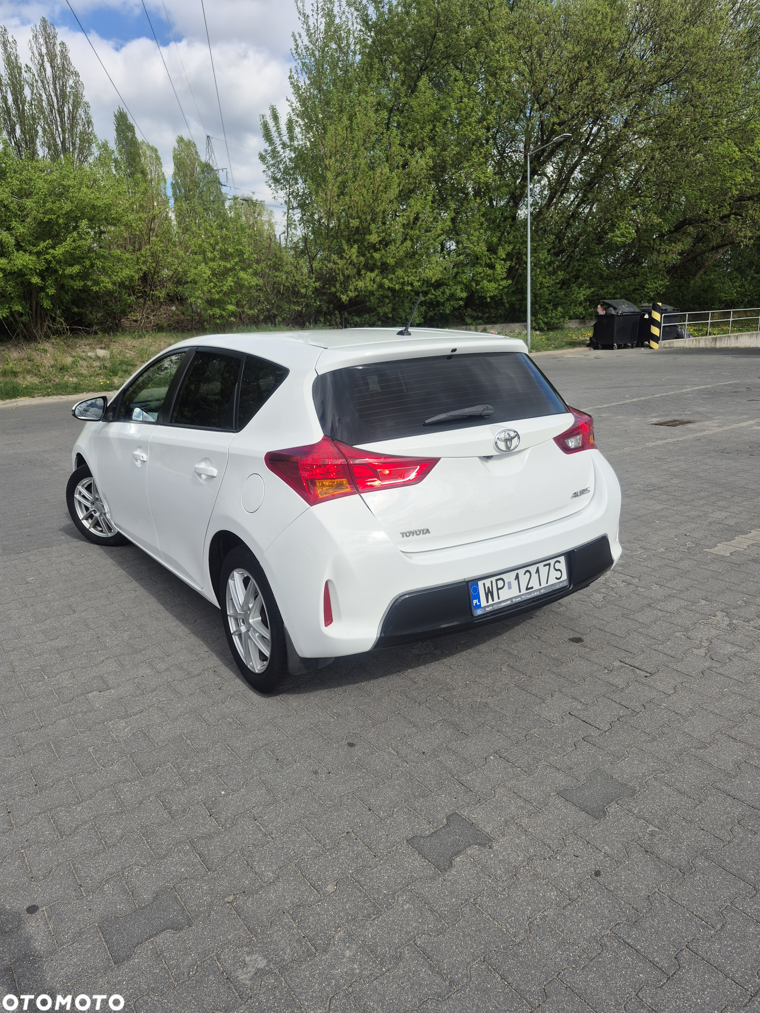 Toyota Auris 1.4 D-4D Premium - 4
