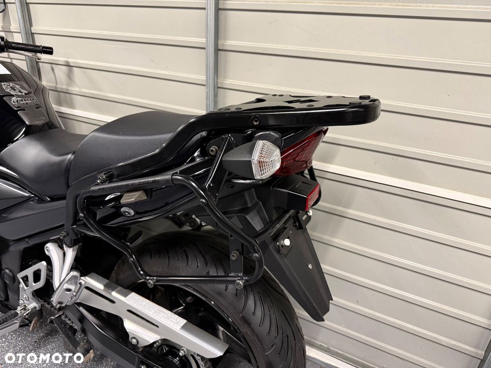 Suzuki GSX - 19