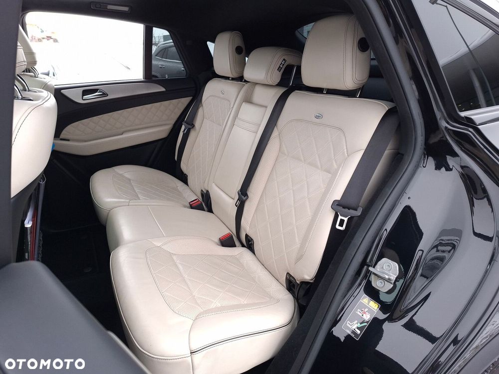 Mercedes-Benz GLE - 13