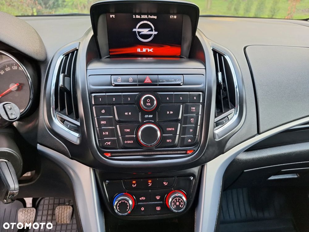 Opel Zafira - 11