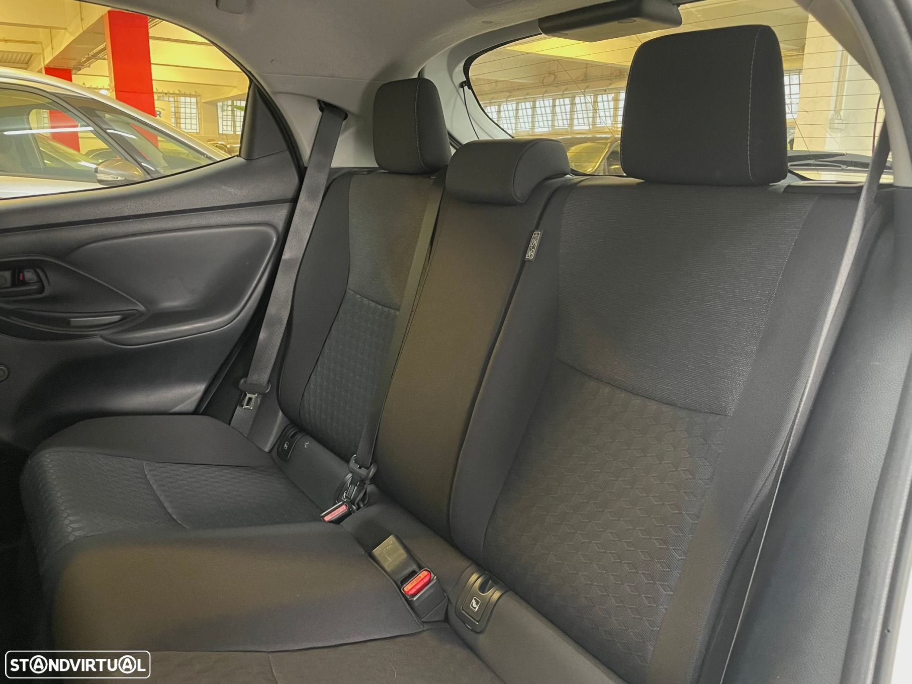 Toyota Yaris 1.5 HDF Exclusive - 26