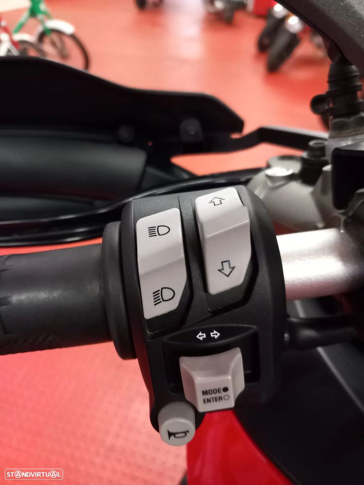 Ducati Multistrada V2 - 8