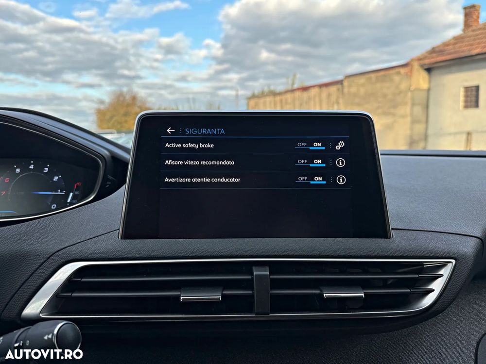 Peugeot 3008 PureTech 130 Stop & Start EAT6 Allure - 13