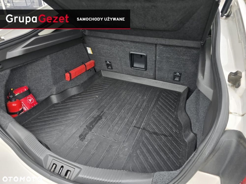 Ford Mondeo - 35