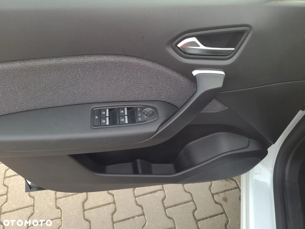 Renault Captur 1.3 TCe Intens EDC - 10