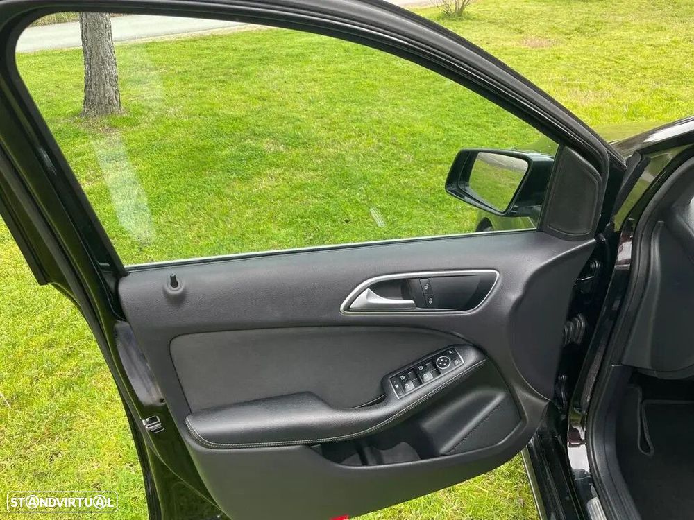 Mercedes-Benz B 180 - 45