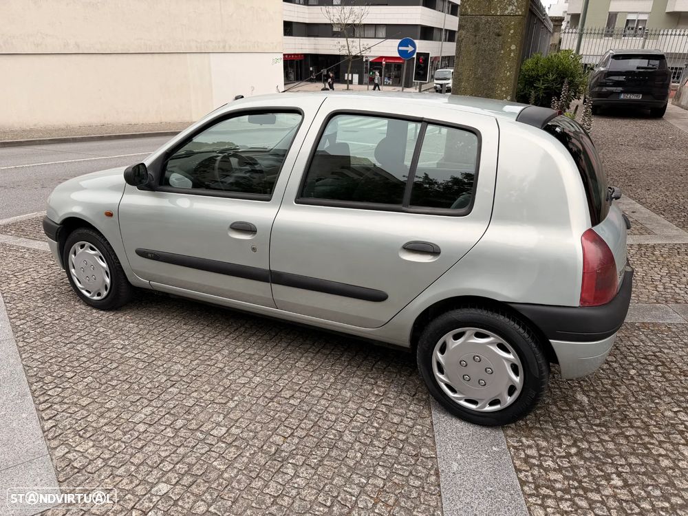 Renault Clio 1.2 16V Extreme - 3
