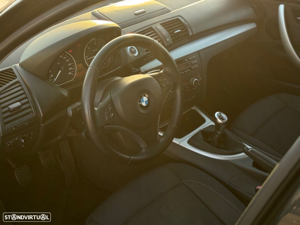 BMW 118 d DPF Edition Sport - 4