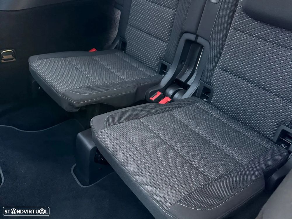 VW Touran 2.0 TDI Confortline - 23