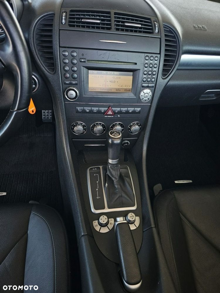 Mercedes-Benz SLK - 24
