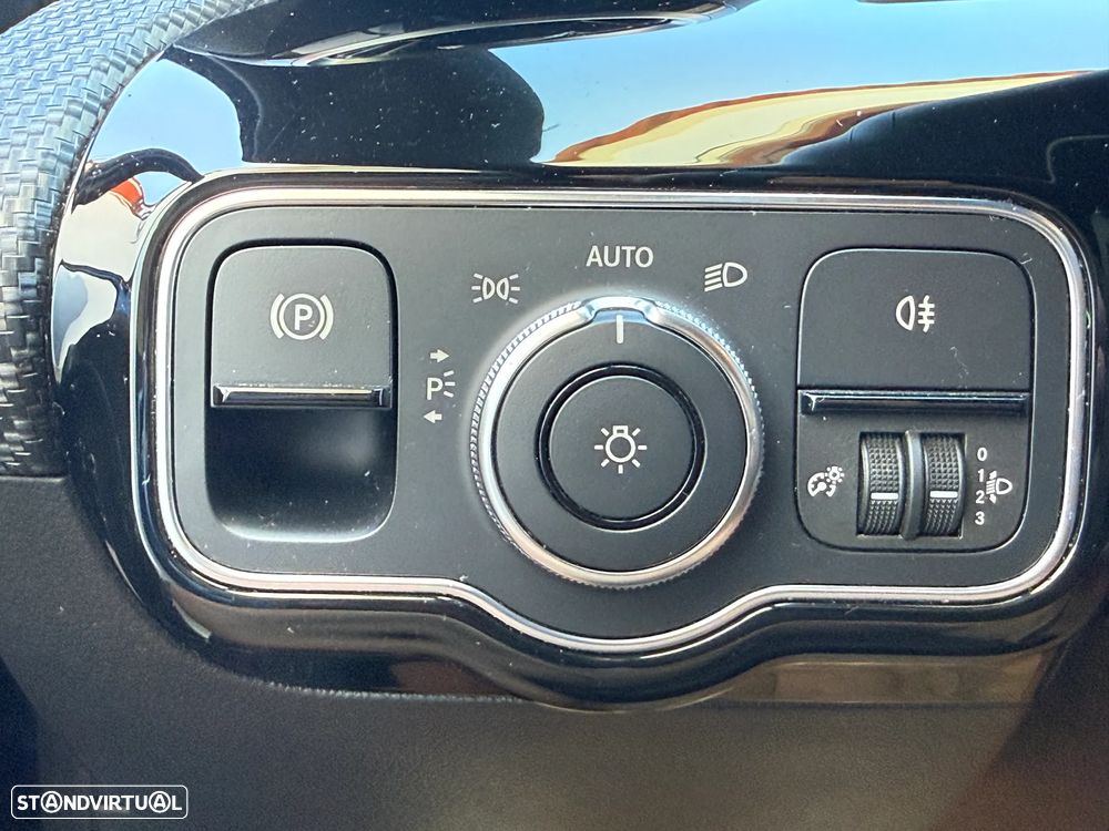 Mercedes-Benz A 180 d Style Plus Aut. - 26
