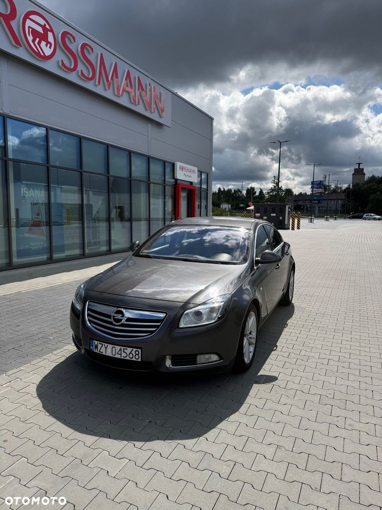 Opel Insignia 2.0 T Cosmo - 1