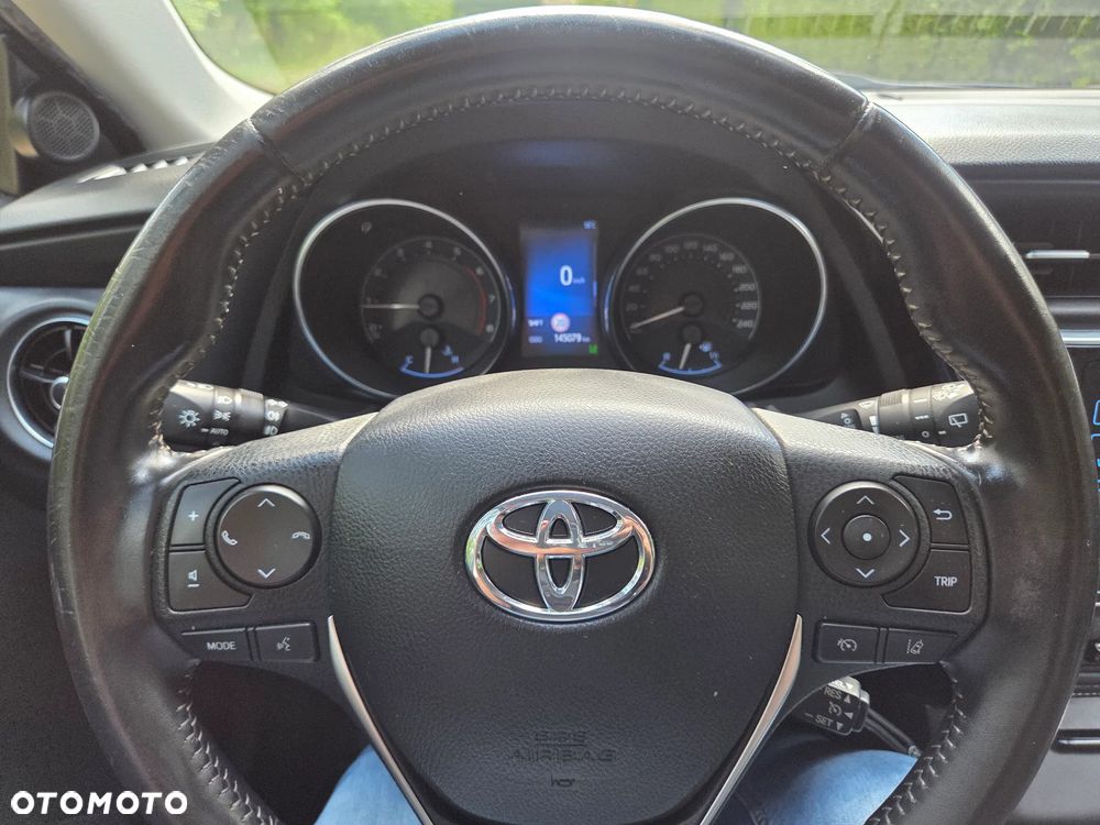 Toyota Auris 1.2 Turbo Executive - 29