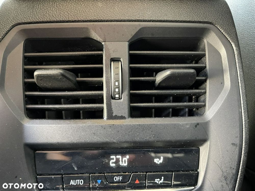 BMW Seria 3 318d - 15