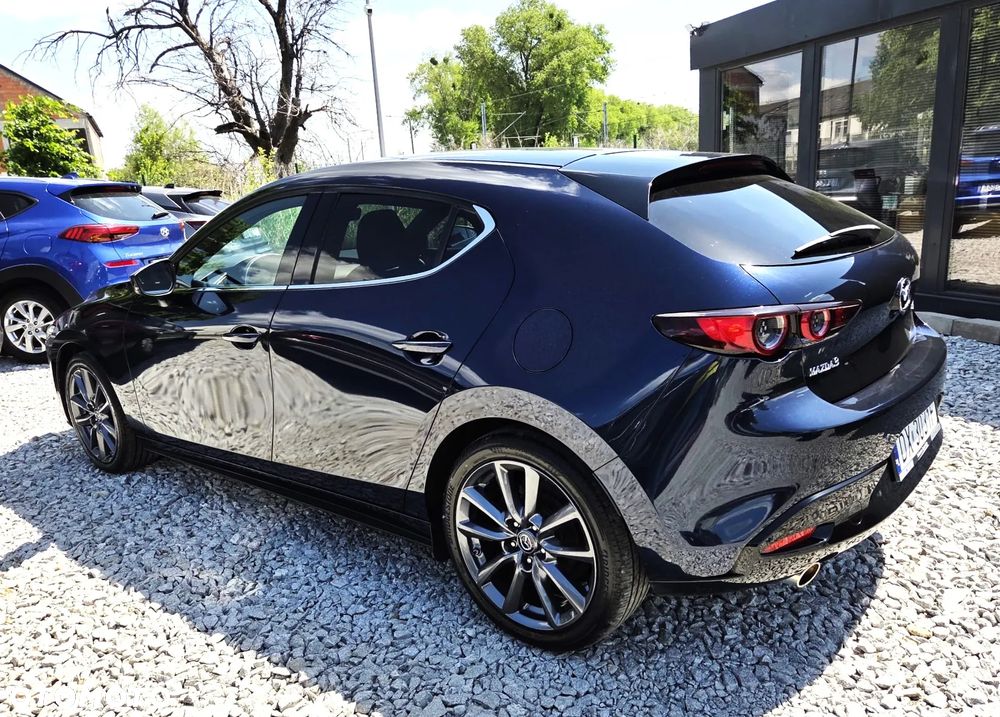Mazda 3 2.0 mHEV Hikari - 18