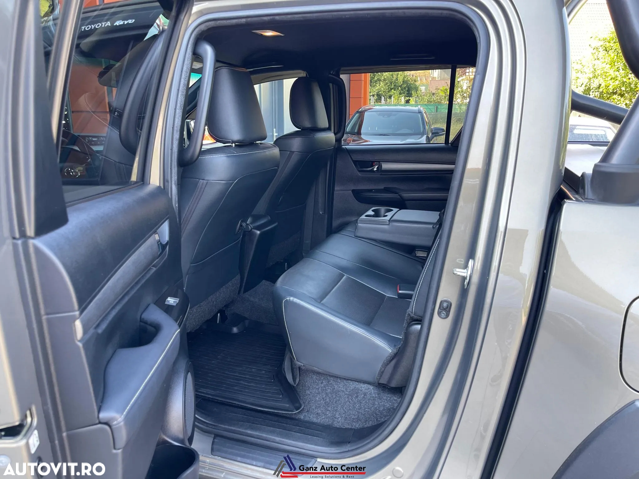 Toyota Hilux 2.8D 204CP 4x4 Double Cab AT Invincible - 18