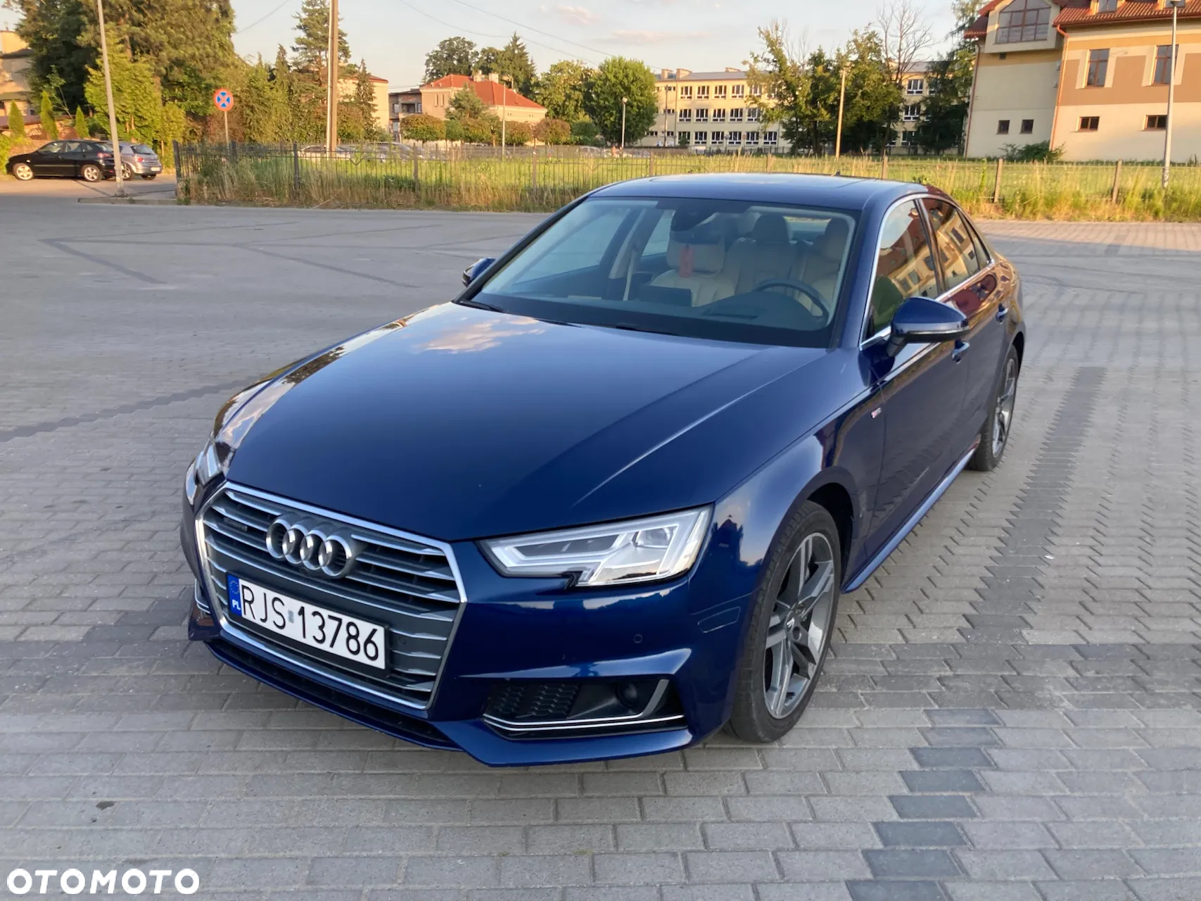 Audi A4 2.0 TFSI Quattro S tronic - 2