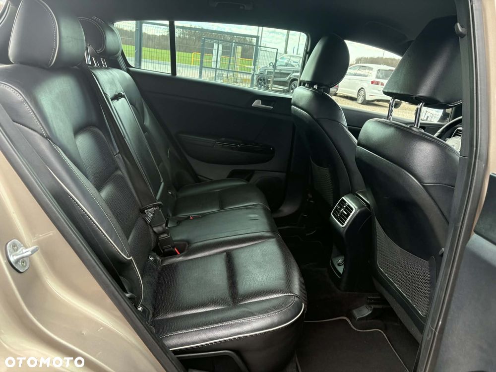 Kia Sportage 1.6 T-GDI GT Line 2WD - 11