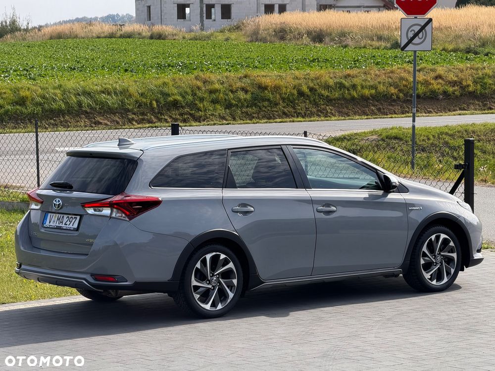 Toyota Auris 1.8 HSD Luna - 10
