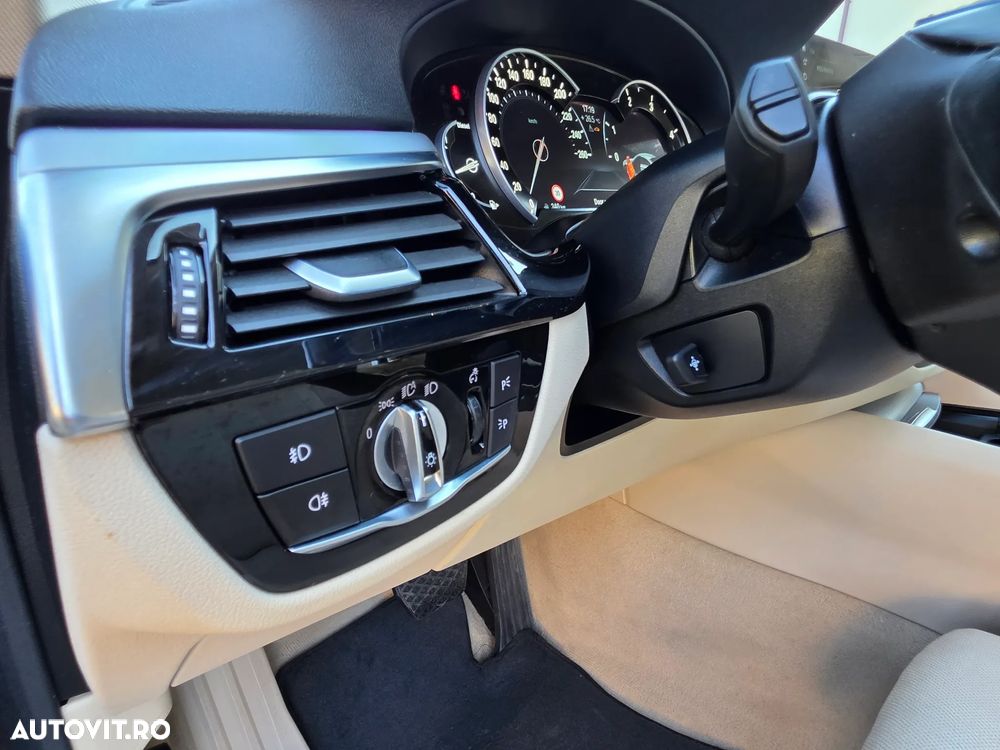 BMW Seria 5 530d xDrive Aut. Luxury Line - 10