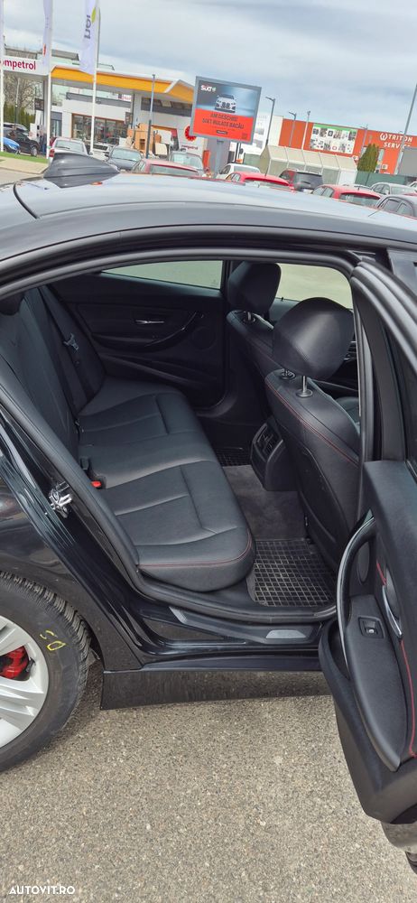 BMW Seria 3 320d - 15