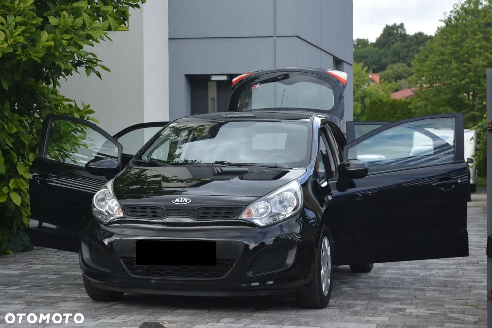 Kia Rio 1.2 Dream Team Edition - 25
