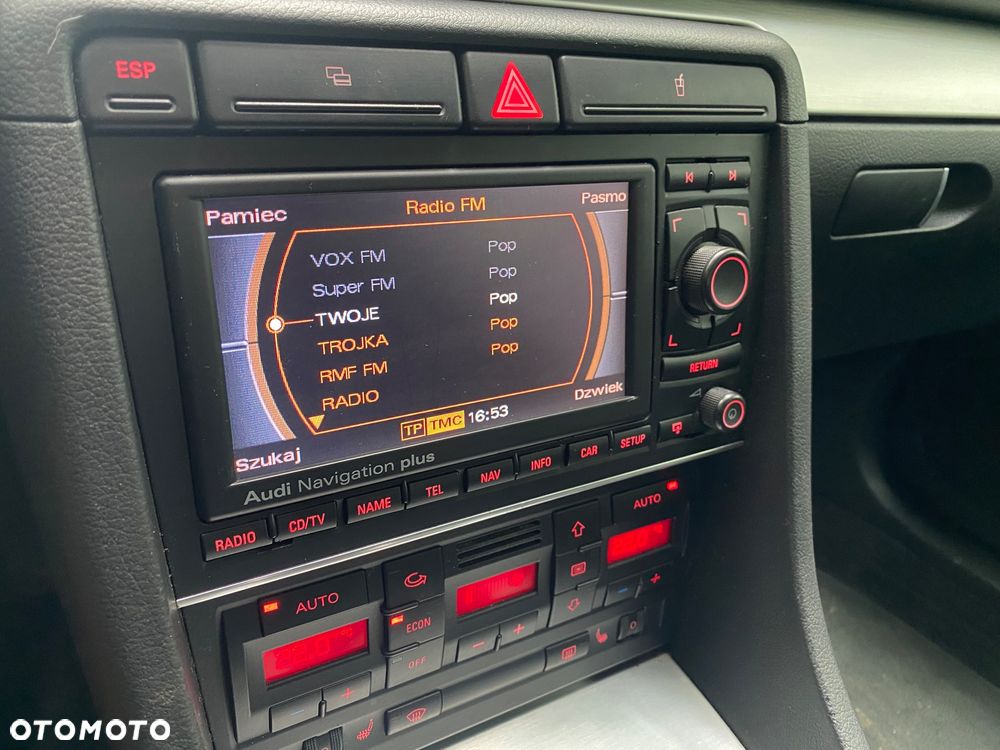 Audi A4 Avant 2.0 TDI - 9