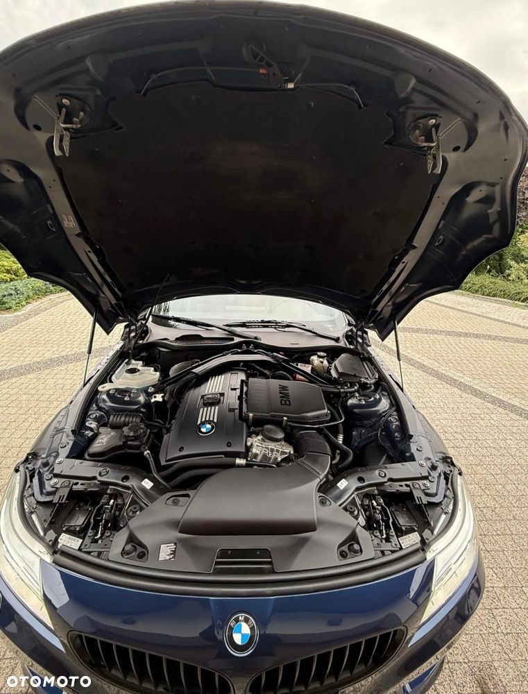 BMW Z4 35is sDrive - 16