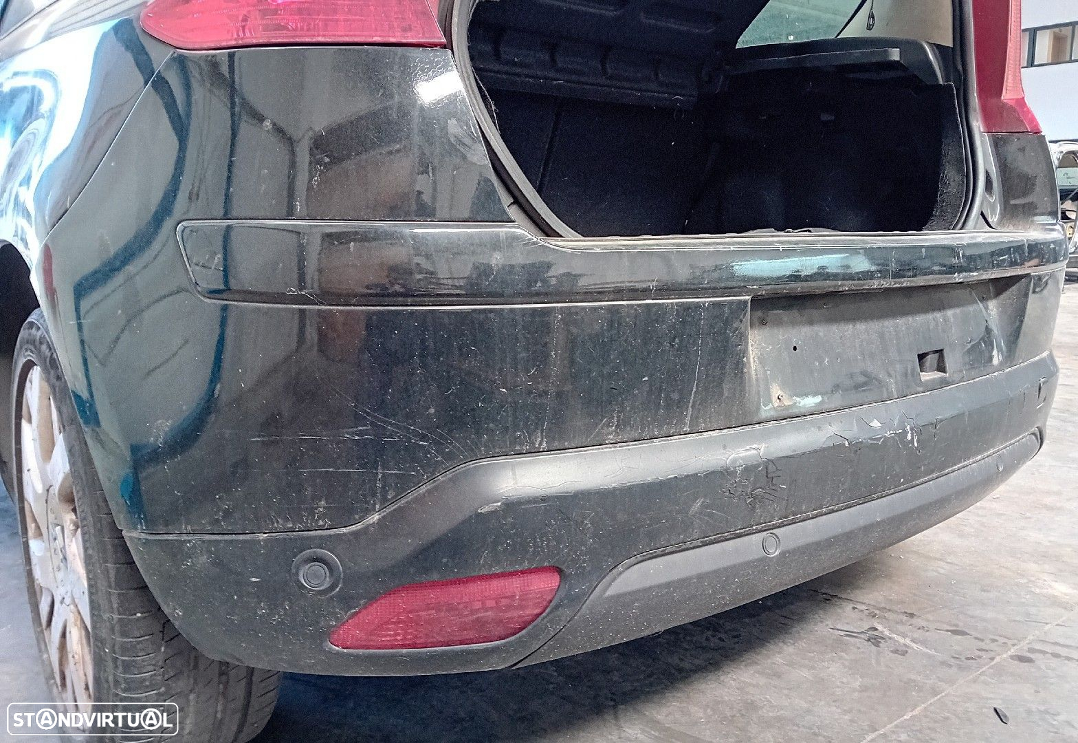 Pára-choques trás CITROËN C4 Coupé (LA_) - 2
