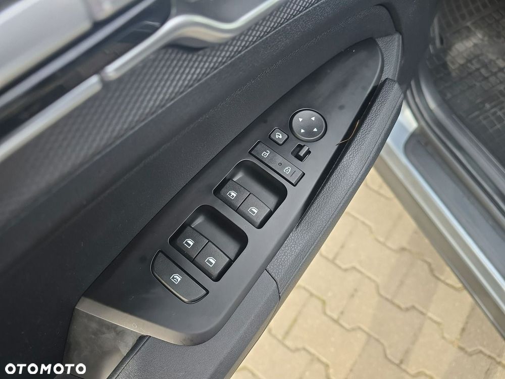 Kia Sportage 1.6 T-GDI Smart 2WD - 19