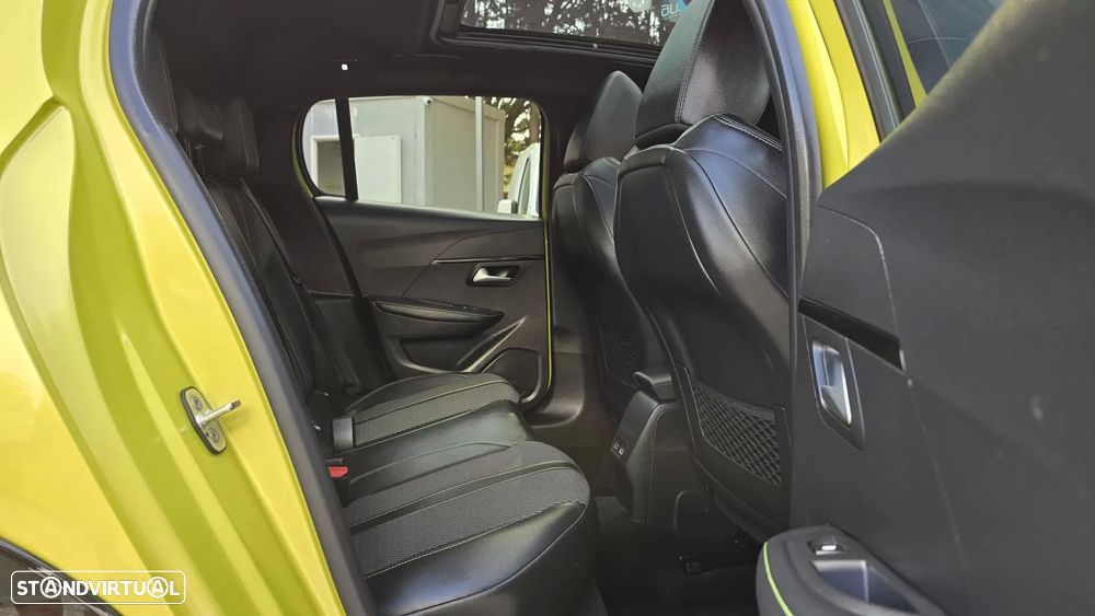 Peugeot 208 1.2 Hybrid GT e-DCS6 - 22