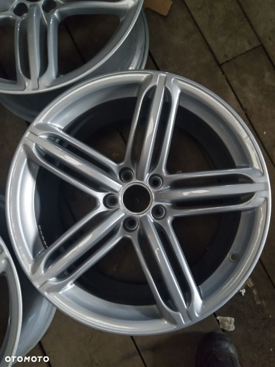 Felgi aluminiowe Audi OE 8T0601025DD 8AU 8T0601025CB 1H7 9.0" x 19" 5x112 ET 33 - 5