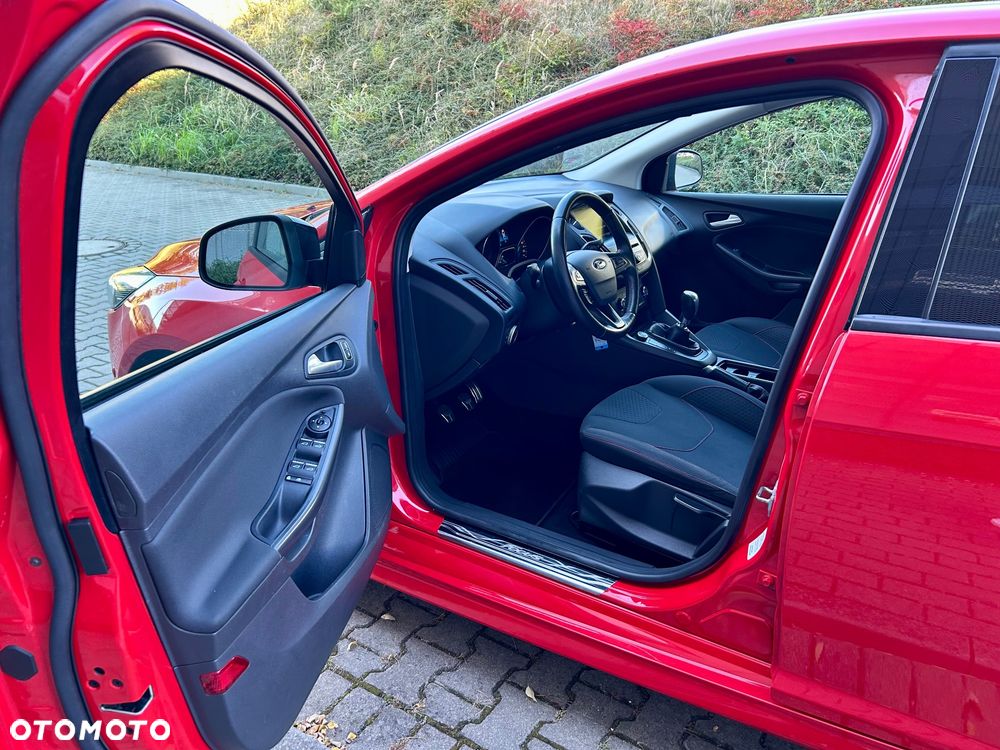 Ford Focus - 19