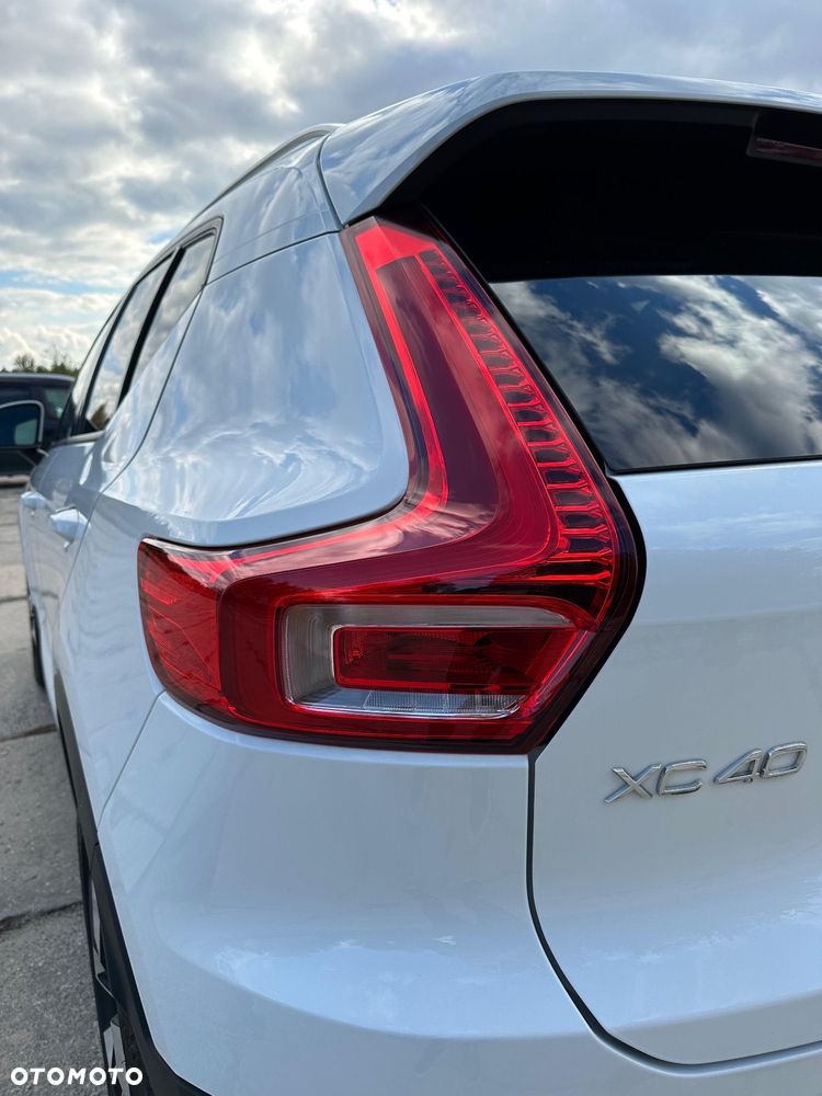Volvo XC 40 T5 AWD Momentum - 8