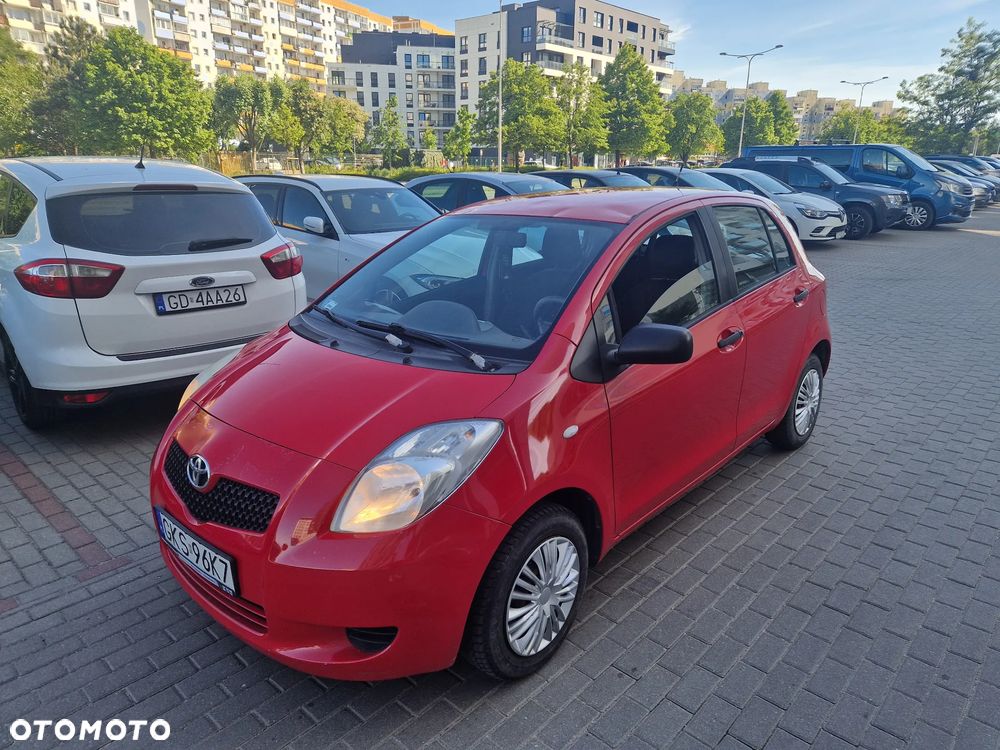 Toyota Yaris 1.0 Luna A/C - 3