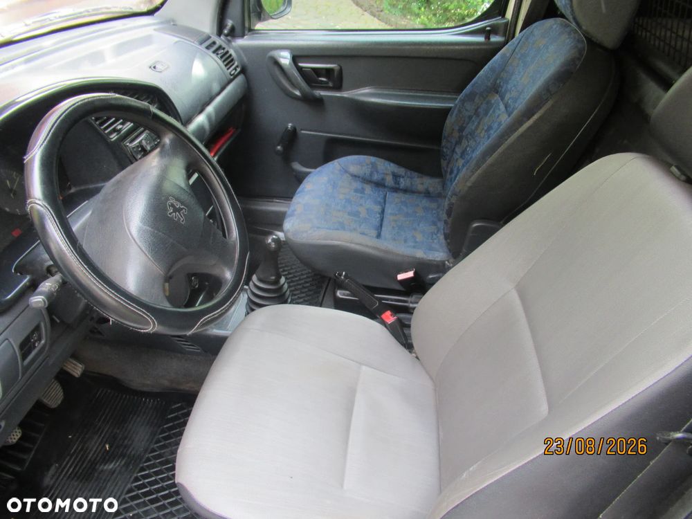 Peugeot Partner Combispace 1.9 D - 33