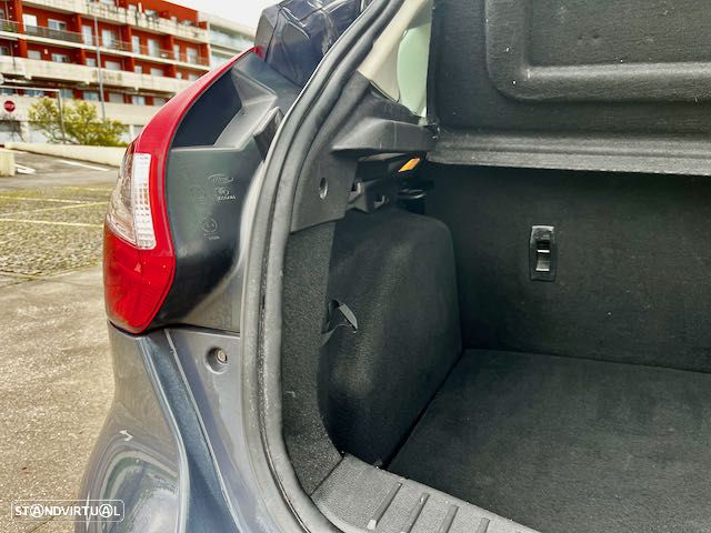 Ford Focus 1.0 EcoBoost S&S Titanium - 22