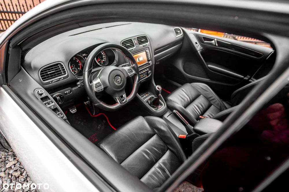 Volkswagen Golf 2.0 TSI GTI - 16