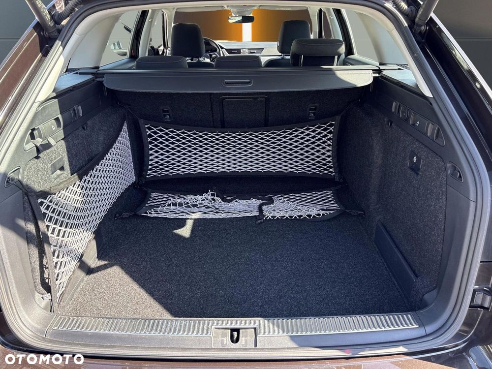 Skoda Superb 2.0 TDI SCR Ambition DSG - 17